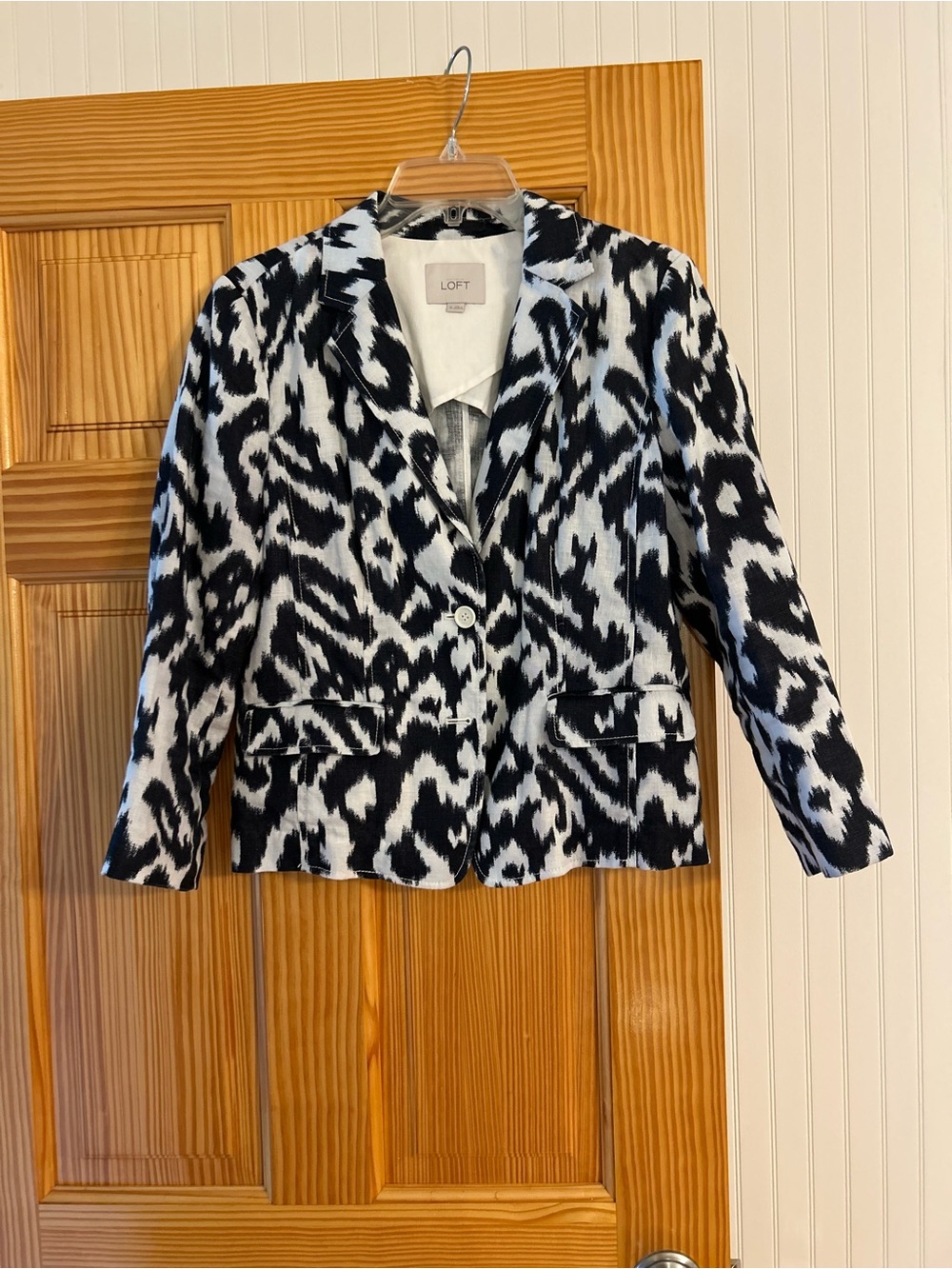 LOFT Black and White Abstract Print Blazer